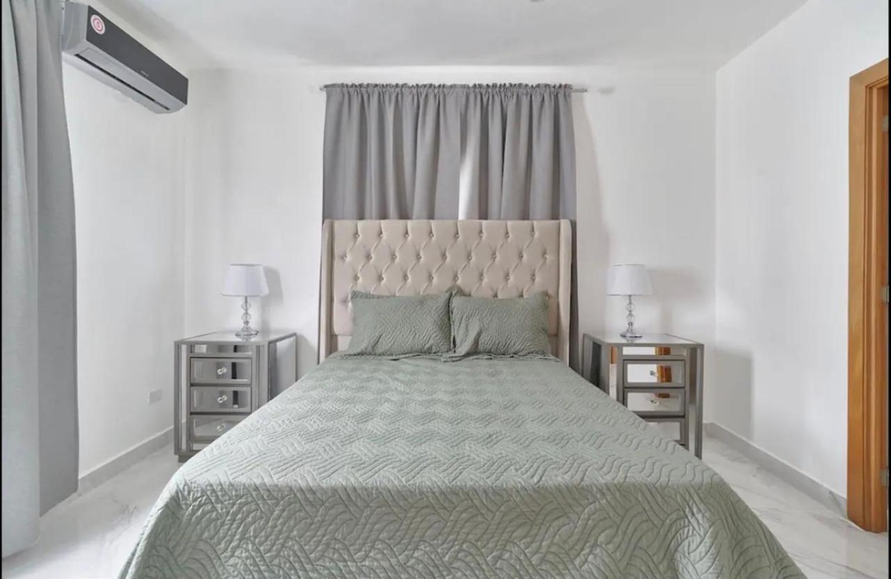 Villa Adosada Con Piscina Privada *