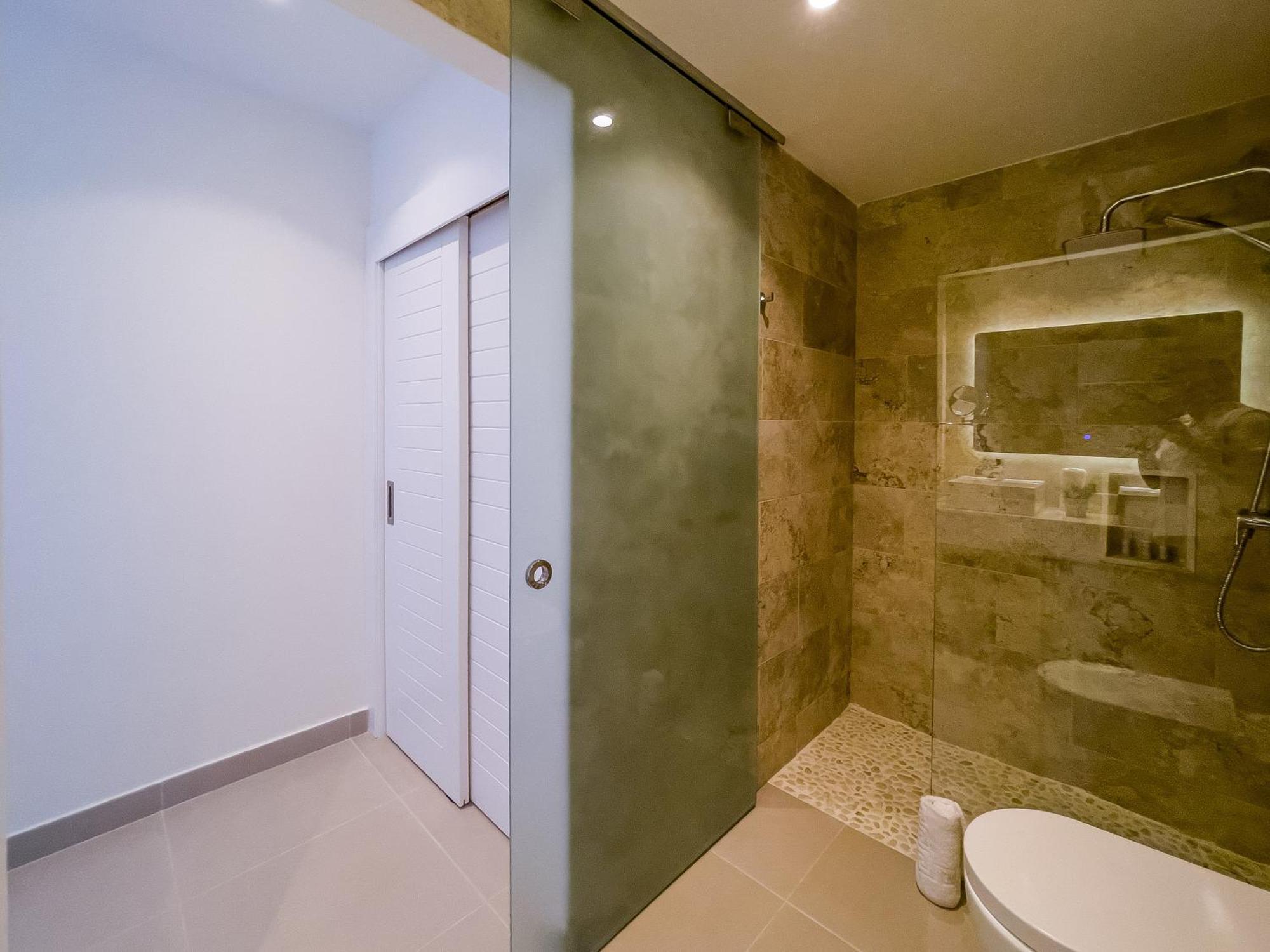 Private Picuzzi In New Penthouse Corales, 404 Apartment