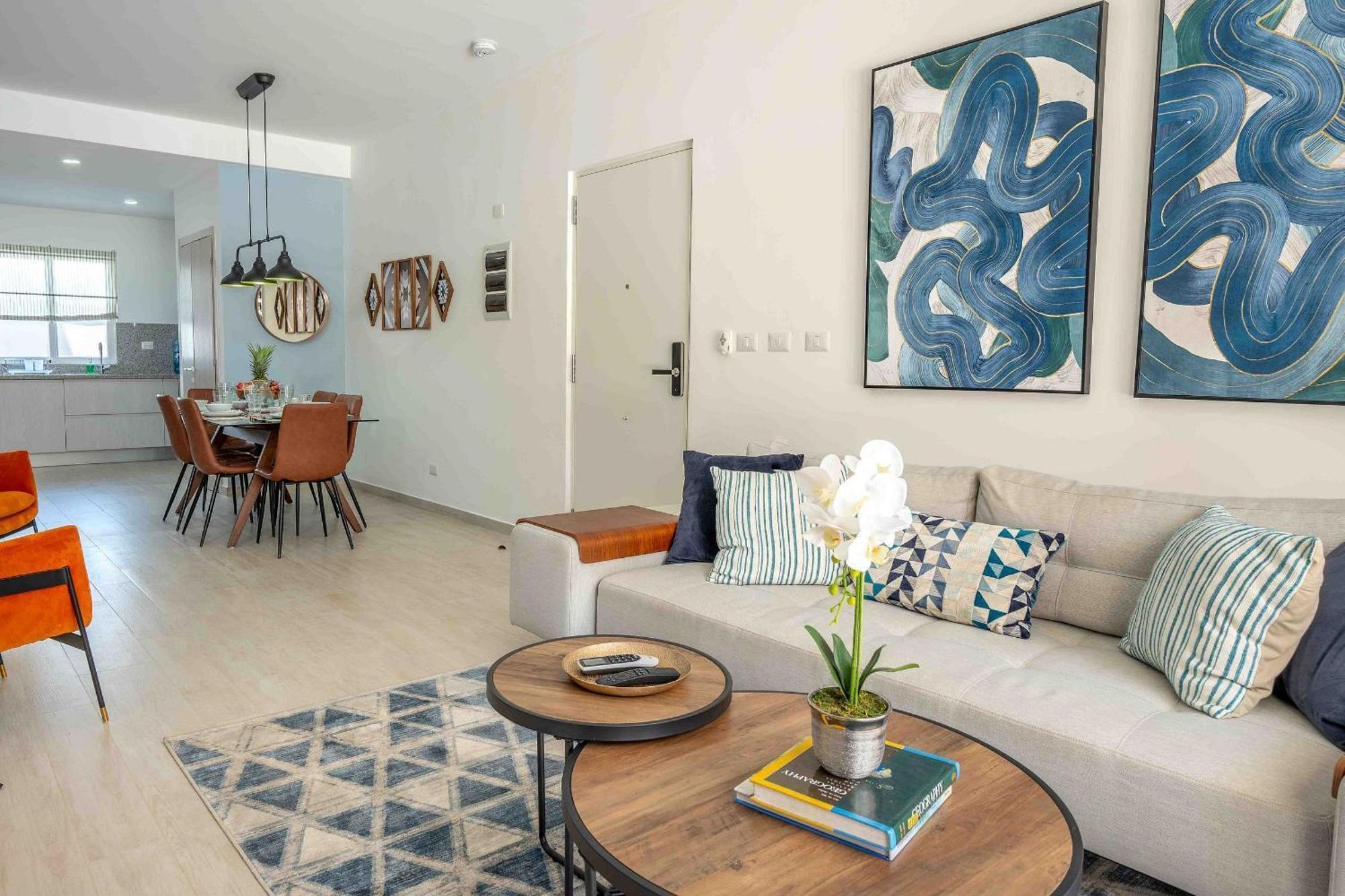 Charming 2bdr Pool View Walking To Bavaro Apartment