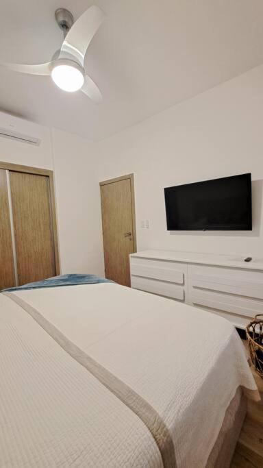 Crystal Lagoon Beach Apartment