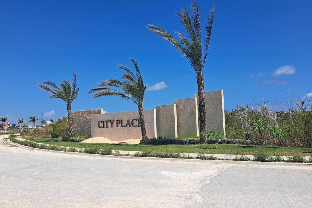 Crystal Lagoon Beach Apartment