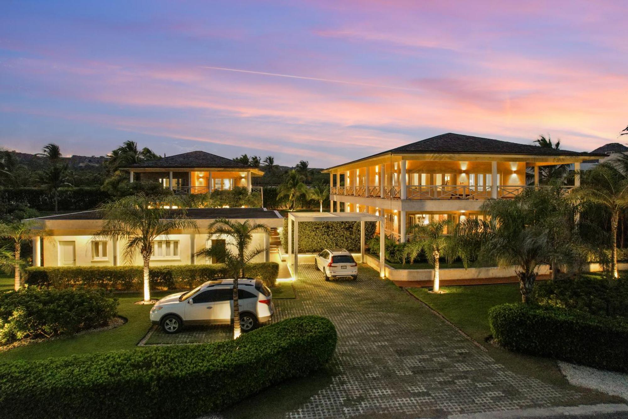 Luxury Ocean-view With Private Pool & Golf Access, Dedicated Staff Pousada Punta Cana