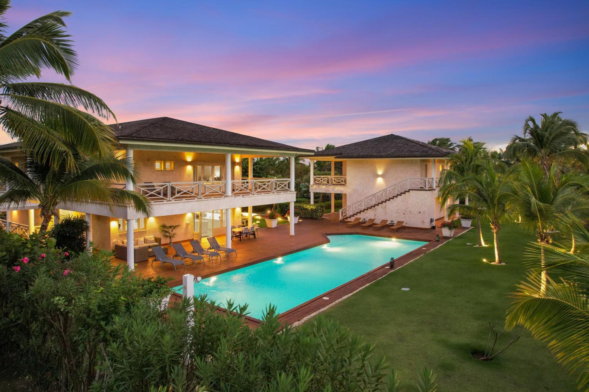 Luxury Ocean-view With Private Pool & Golf Access, Dedicated Staff