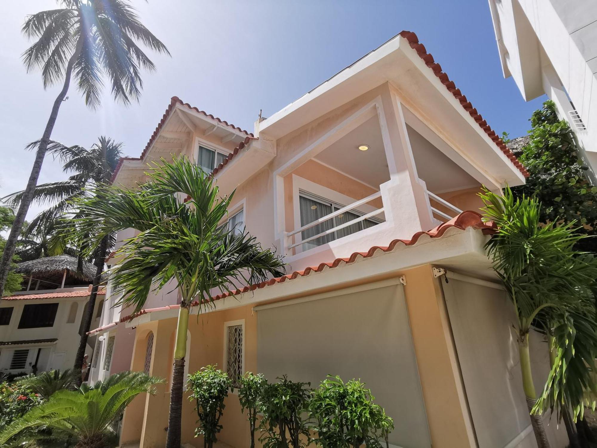 Hotel Tropical Playa Los Corales 5*