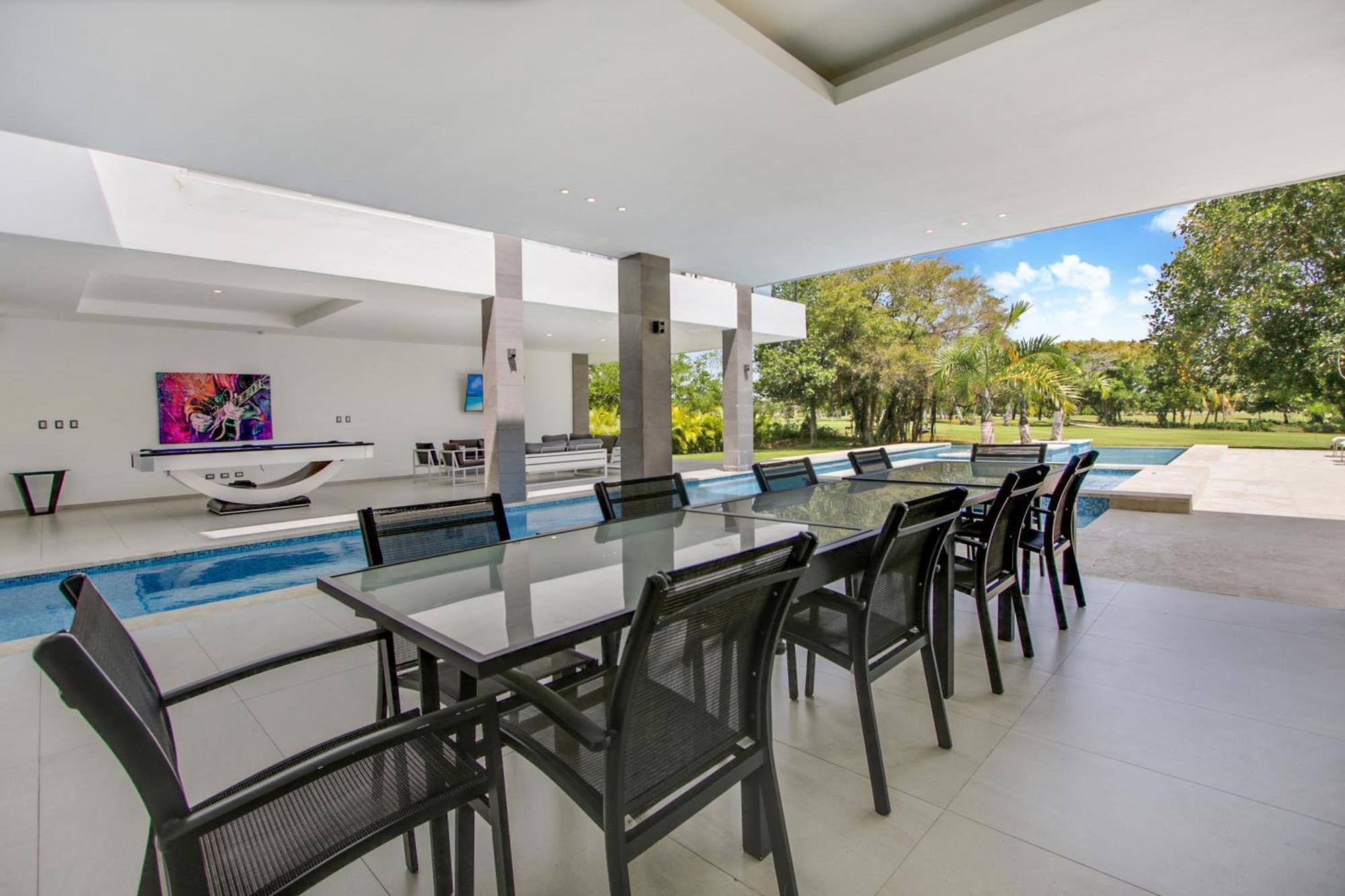 Modern Brand New With Pool, Jacuzzi, Chef At Cocotal Golf & Country Club Villa