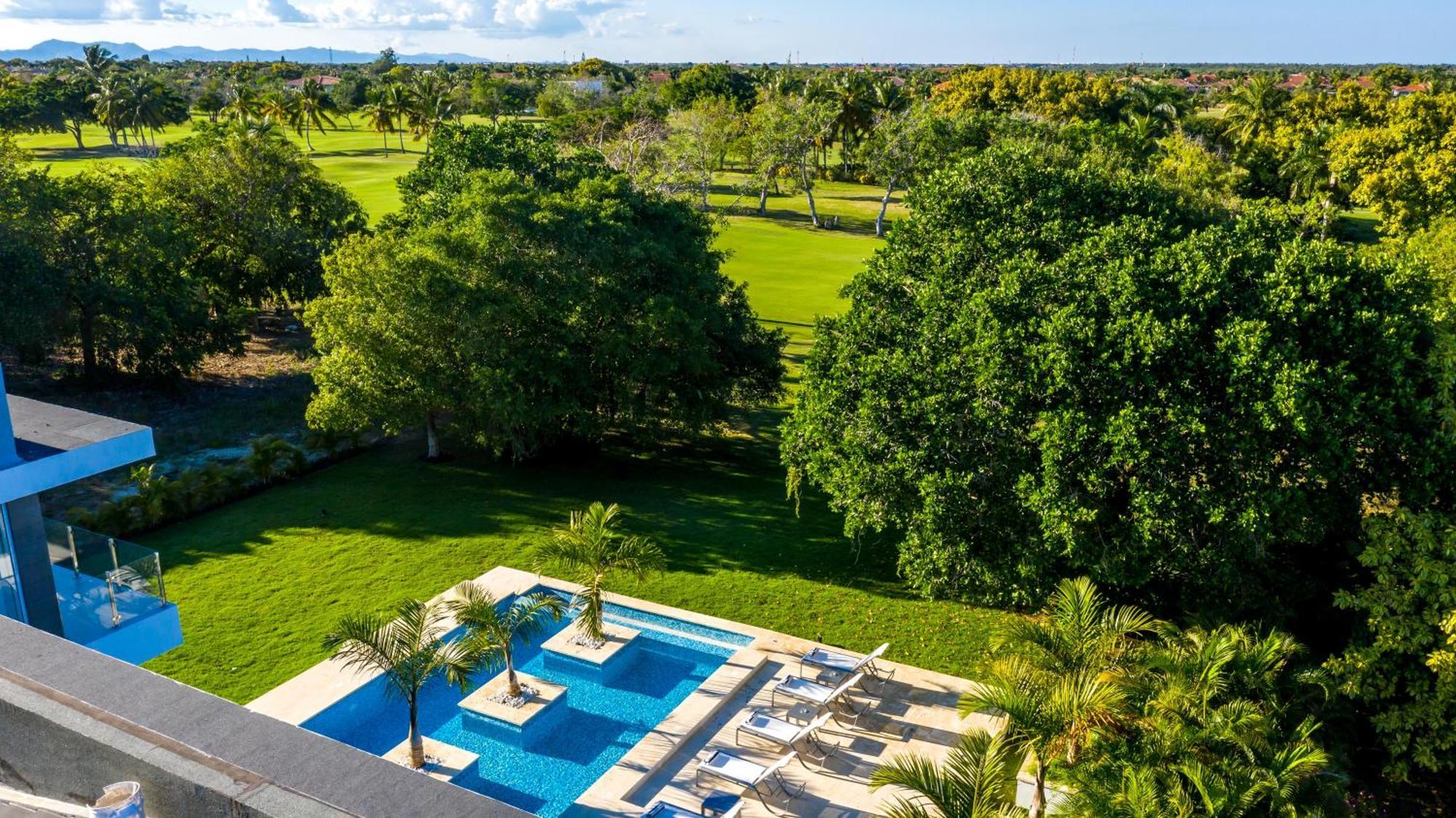 Villa Modern Brand New With Pool, Jacuzzi, Chef At Cocotal Golf & Country Club *