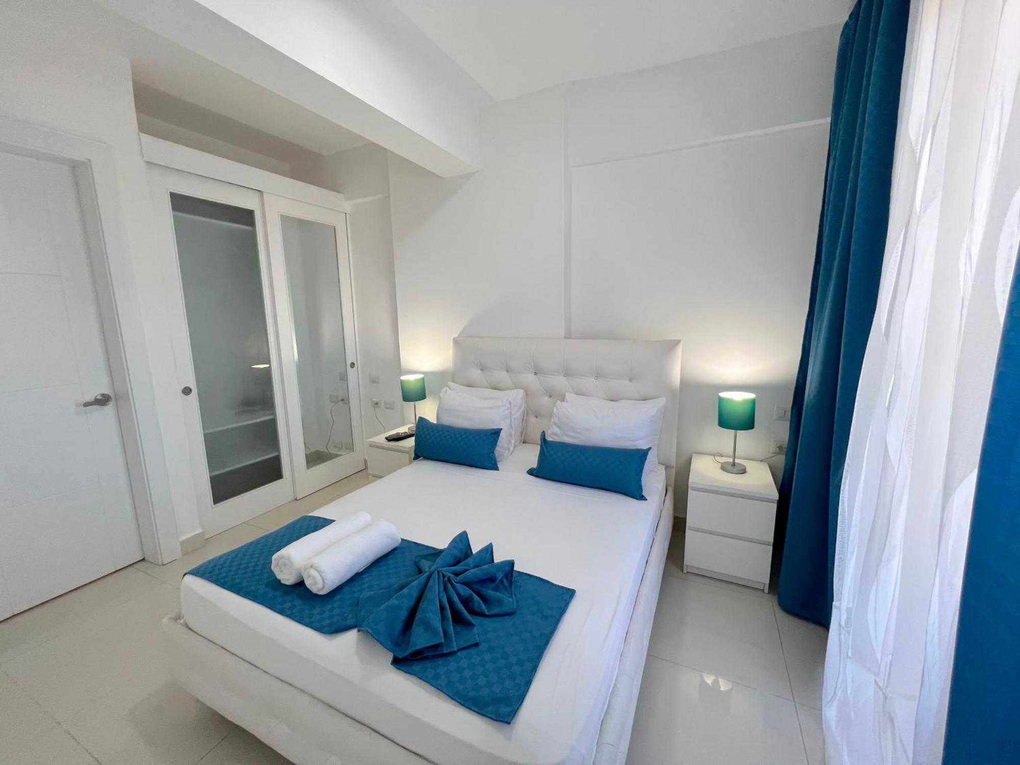 Vacation With Rooftop Pool, Spa, Restaurants - Playa Los Corales Hotel 5*