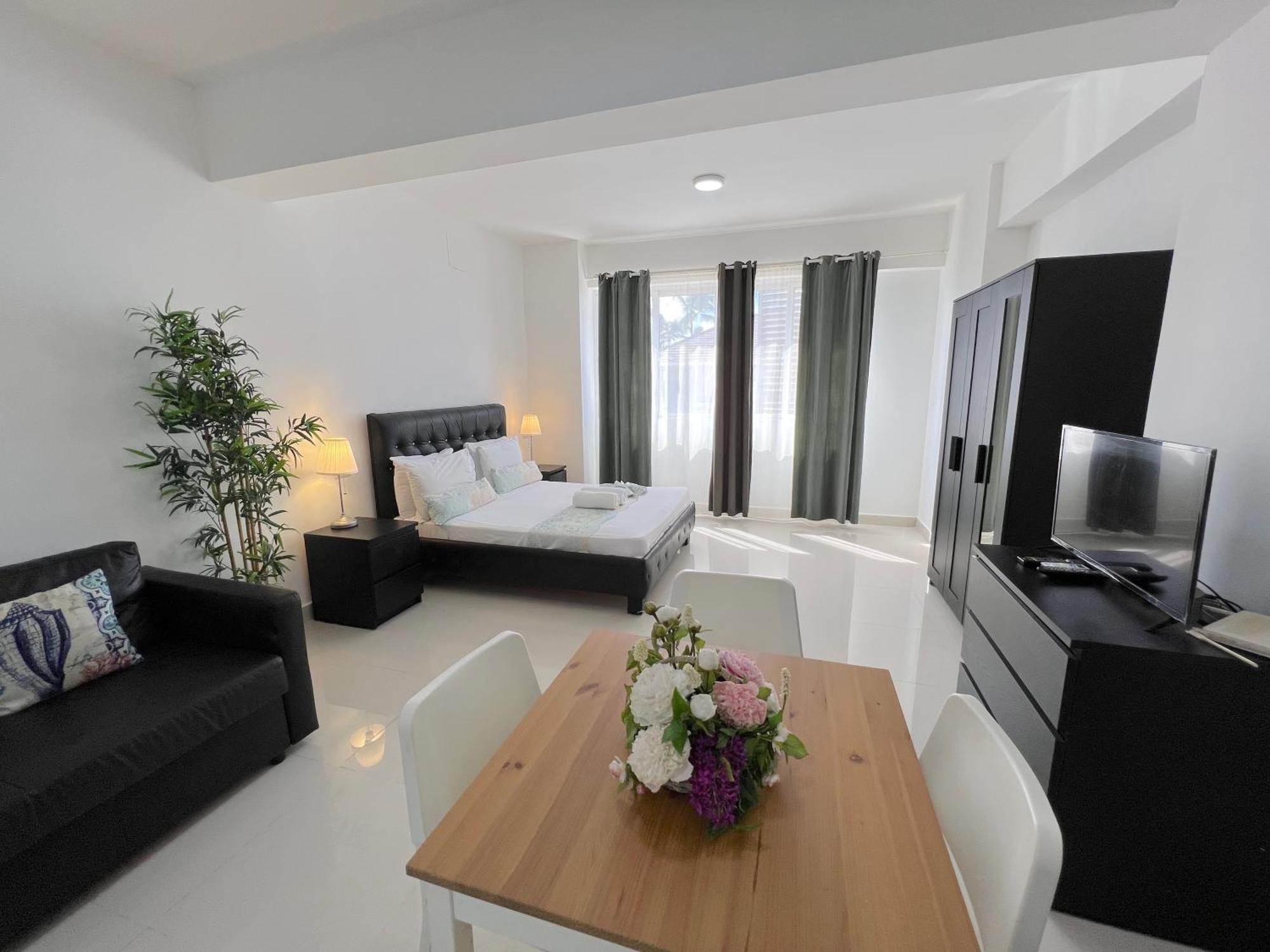Vacation With Rooftop Pool, Spa, Restaurants - Playa Los Corales Punta Cana