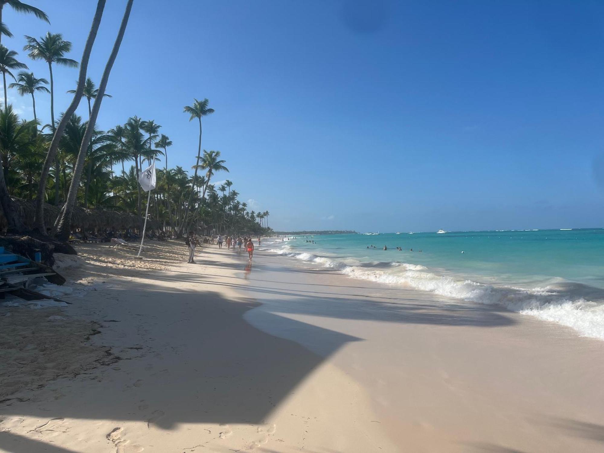 Luxury Penthouse With Pool, Bbq, Ac, Wi-fi, 5-min Walk To El Cortecito & Bavaro Beaches, Apartment