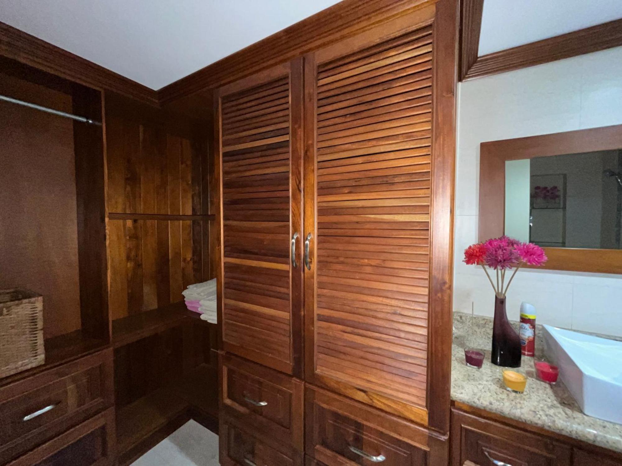 Apartment Luxury Penthouse With Pool, Bbq, Ac, Wi-fi, 5-min Walk To El Cortecito & Bavaro Beaches,