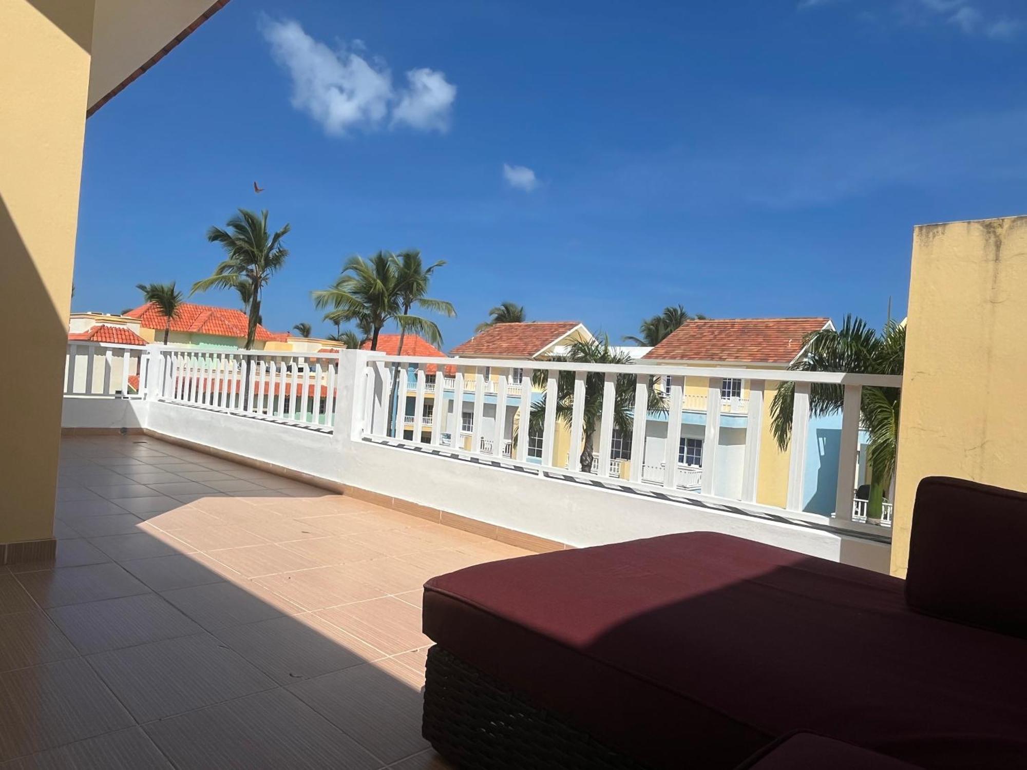 Apartment Luxury Penthouse With Pool, Bbq, Ac, Wi-fi, 5-min Walk To El Cortecito & Bavaro Beaches, *