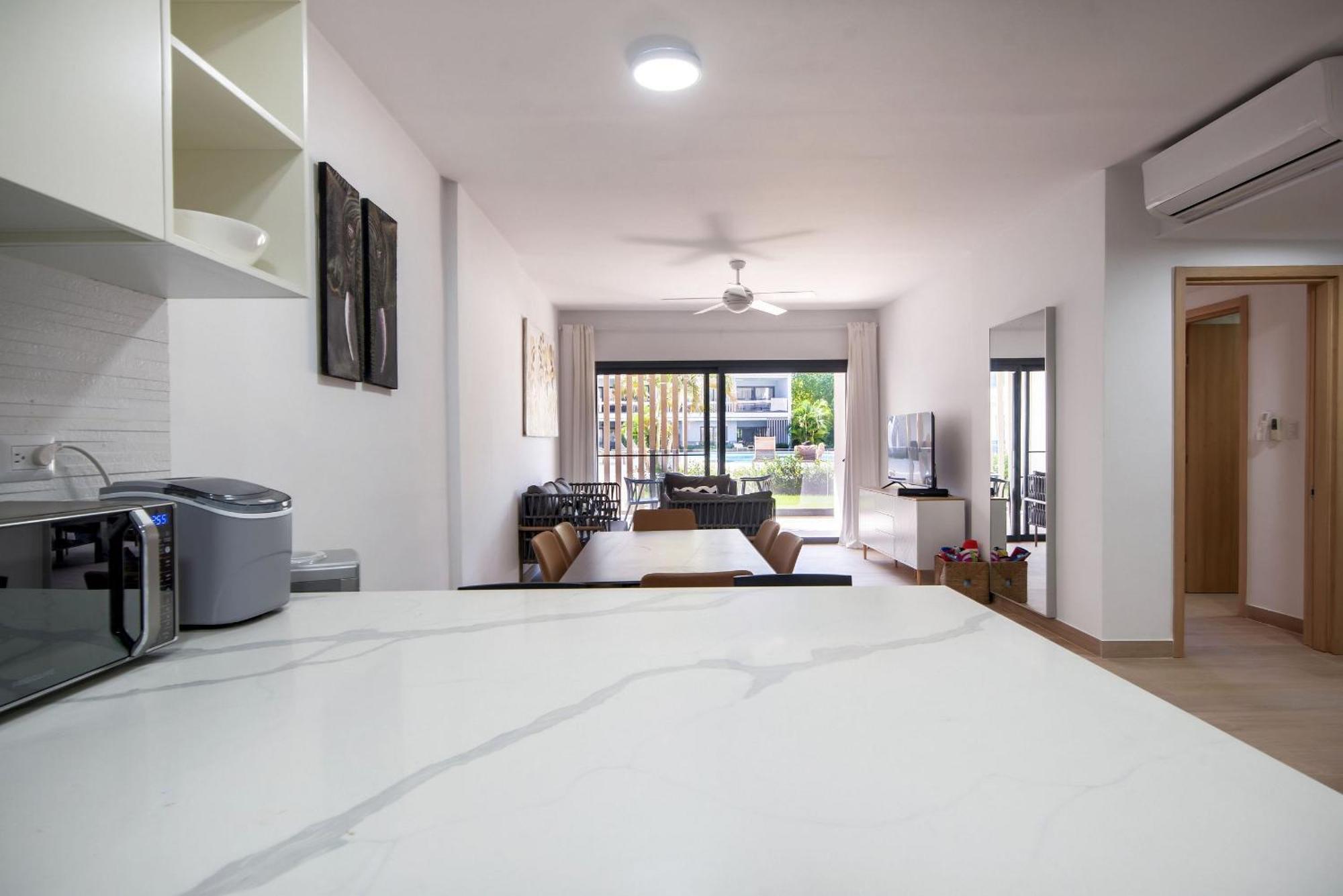 Apartamento Bran New With Pool Access