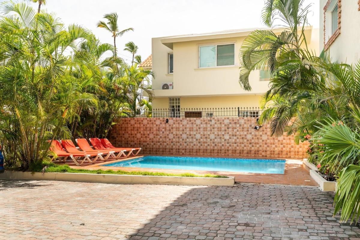 Homestay Rosas De *