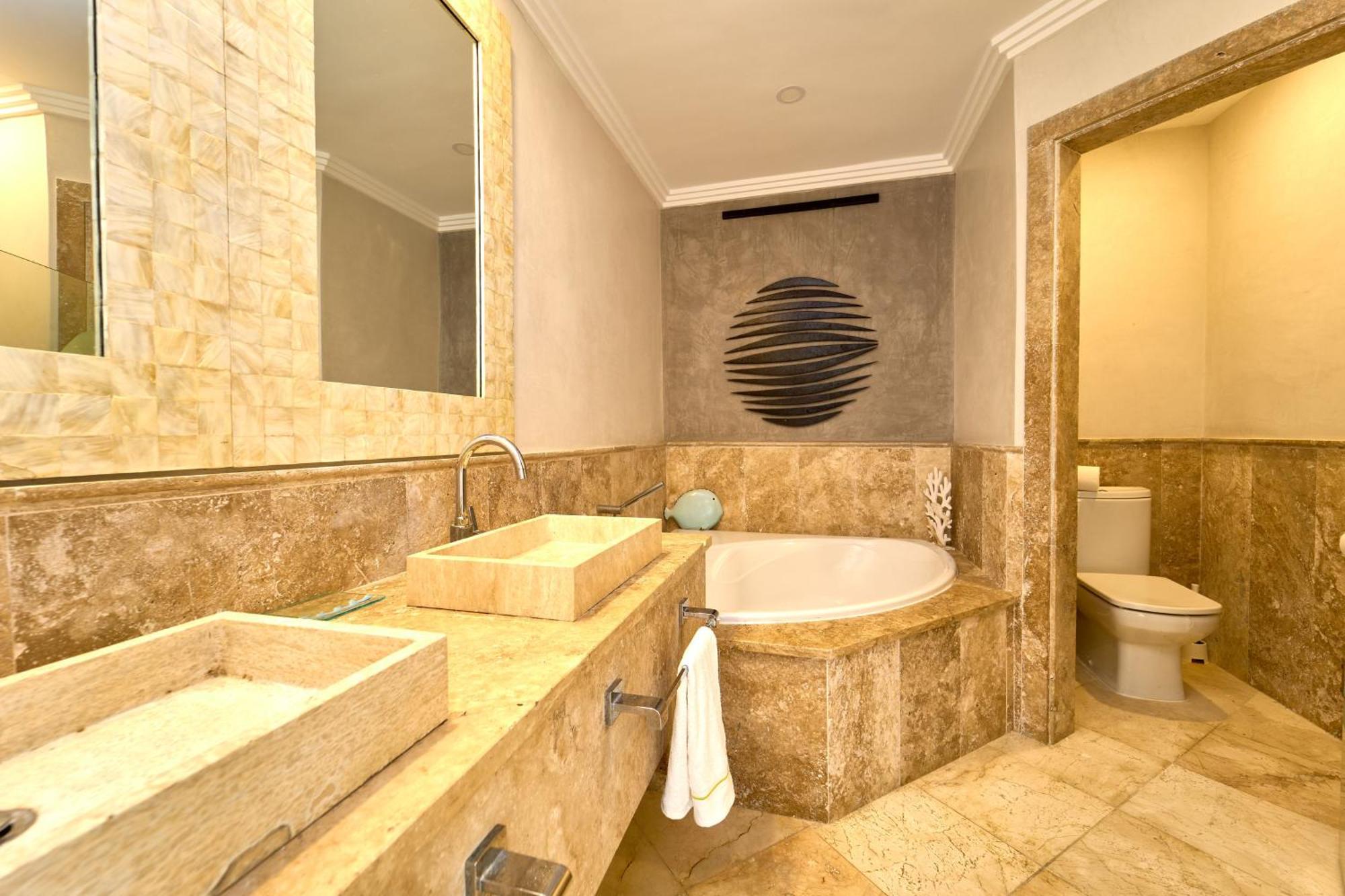 Apartment 3br Getaway, Pool & Breathtaking Sunsets *