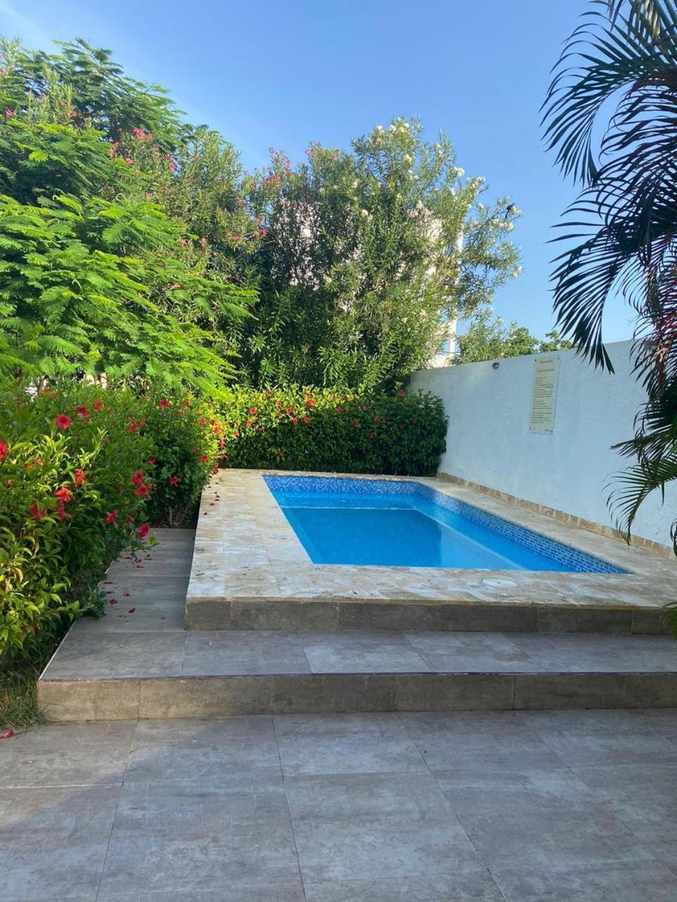 Beautiful Two Bedrooms Apartment *