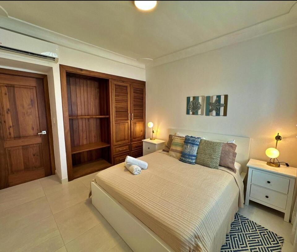 Apartment Stunning 2bd In