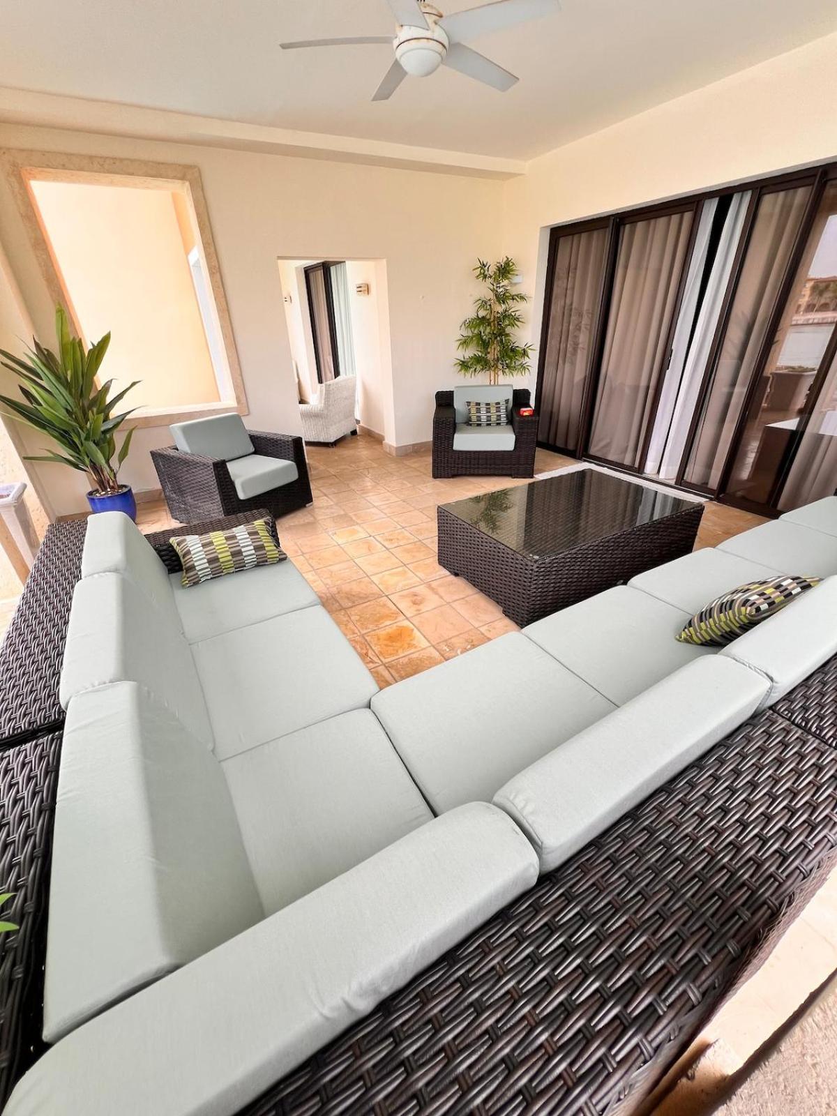 Apartment 3br Getaway, Pool & Breathtaking Sunsets *