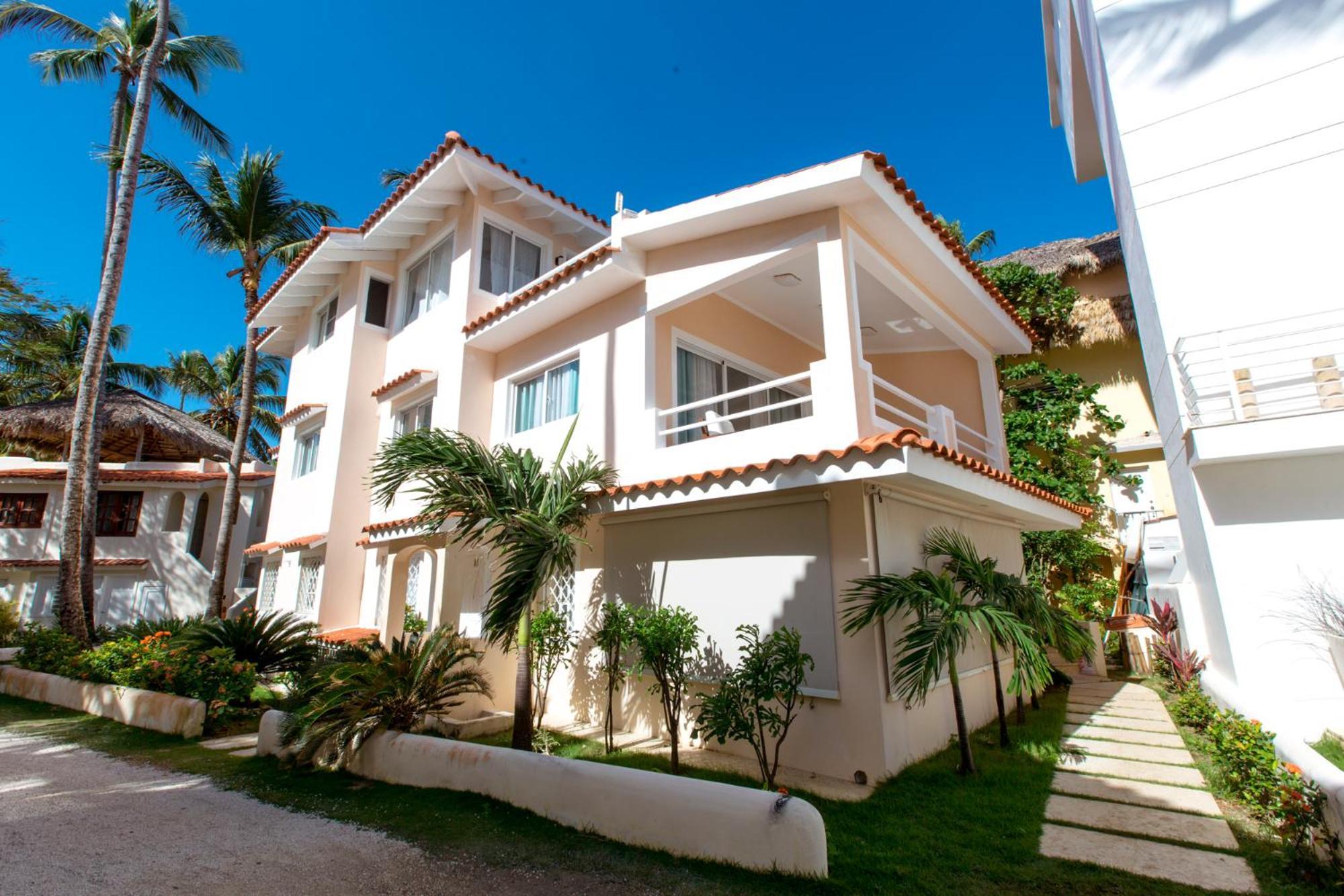 Dream Island & Ocean View Pool Playa Corales