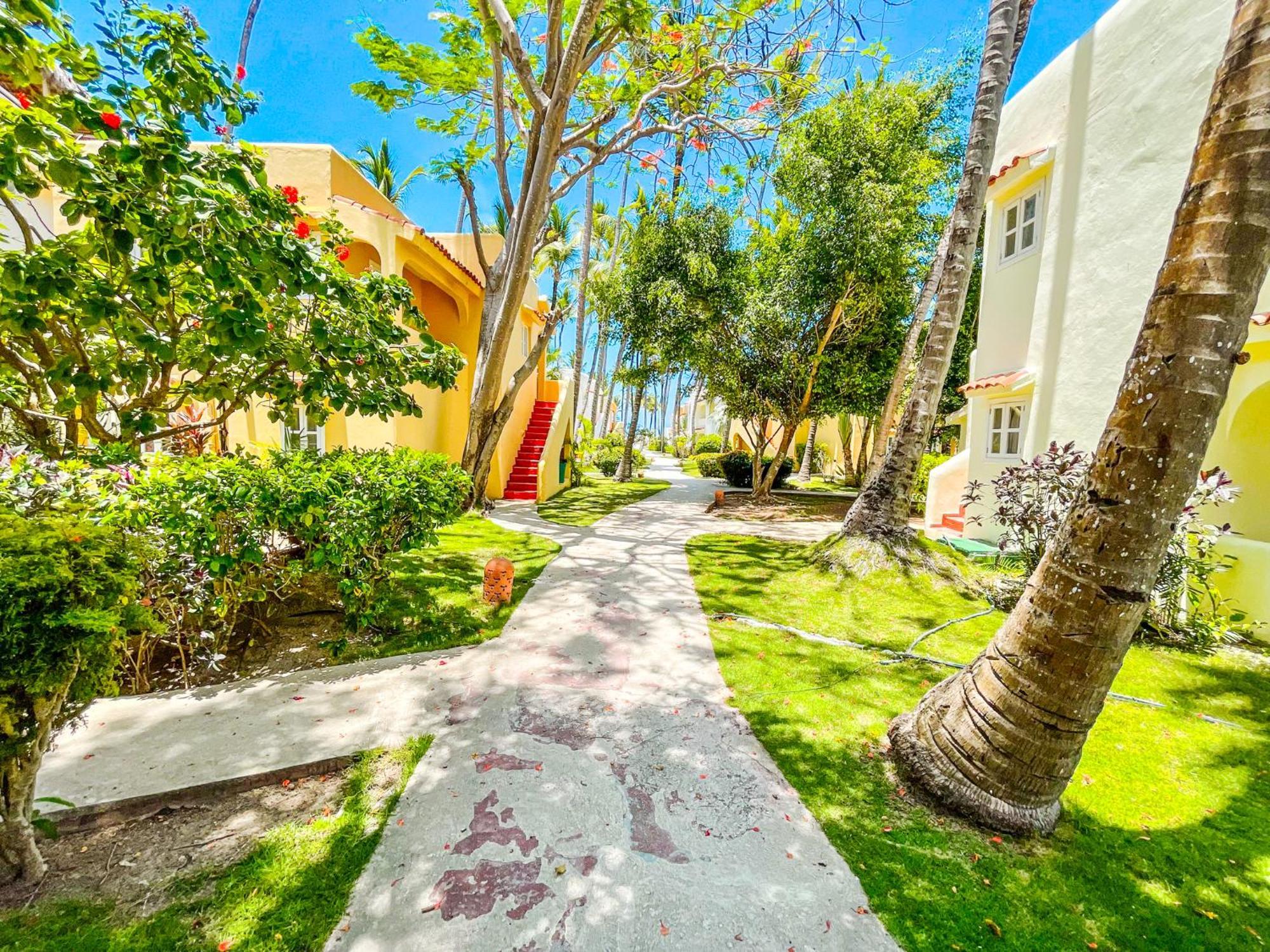 Caribbean Pool Vacation Wifi Club & Punta Cana