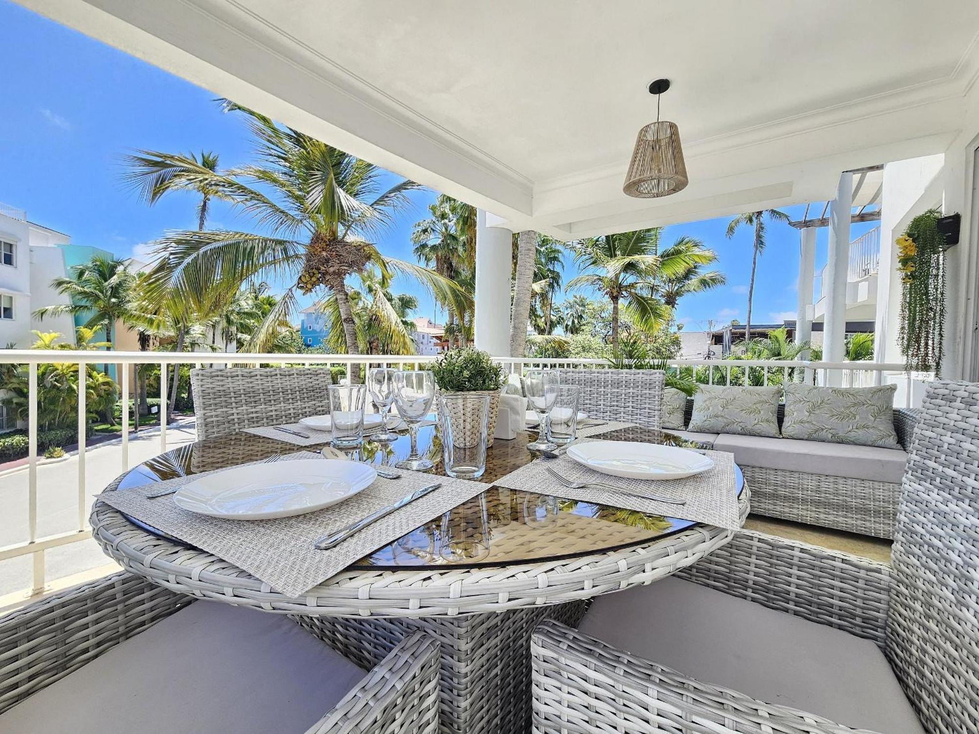 2bdr Access At Playa Turquesa Corales Pc Apartamento