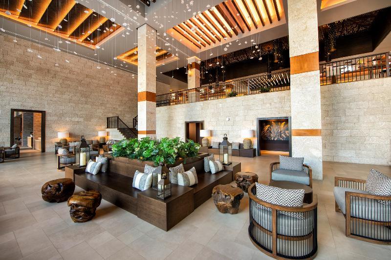 Unique Club At Lopesan Costa Bavaro Hotel 5*